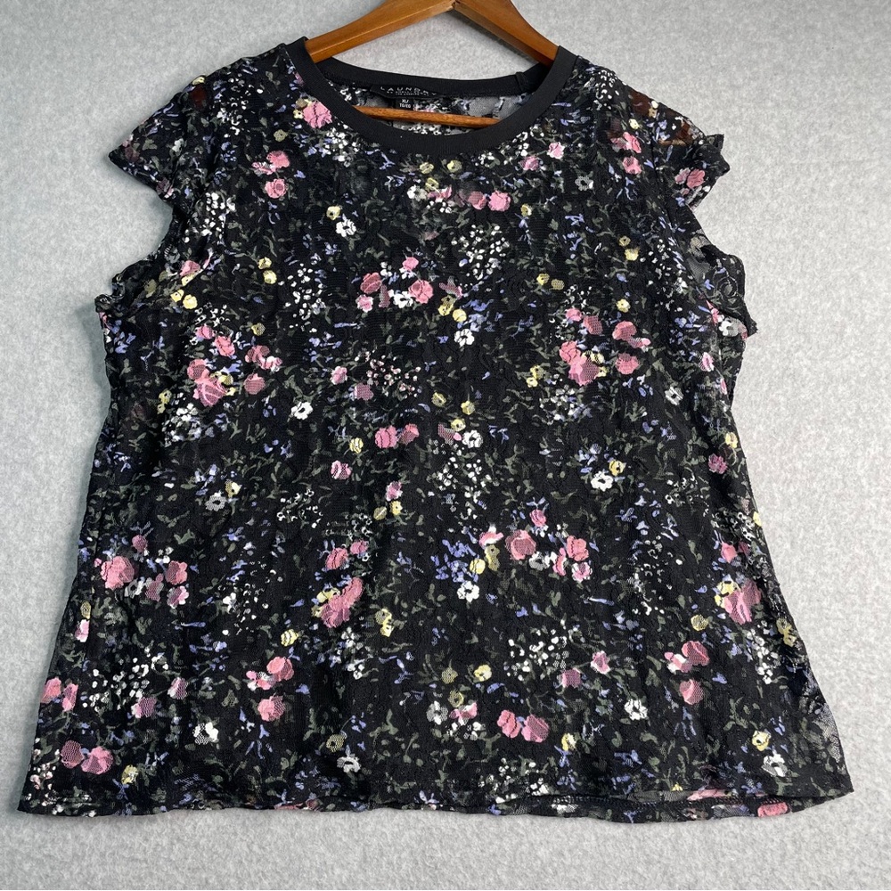 Laundry by Shelli Segal lace overlay top